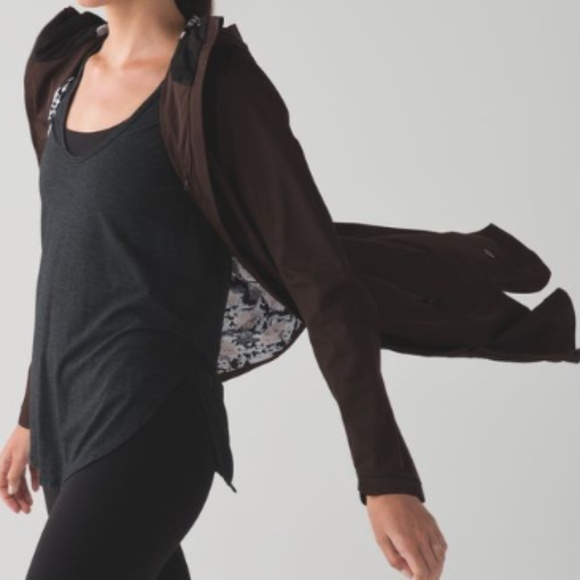 Lululemon Definitely Raining Jacket - Picture 3 of 14